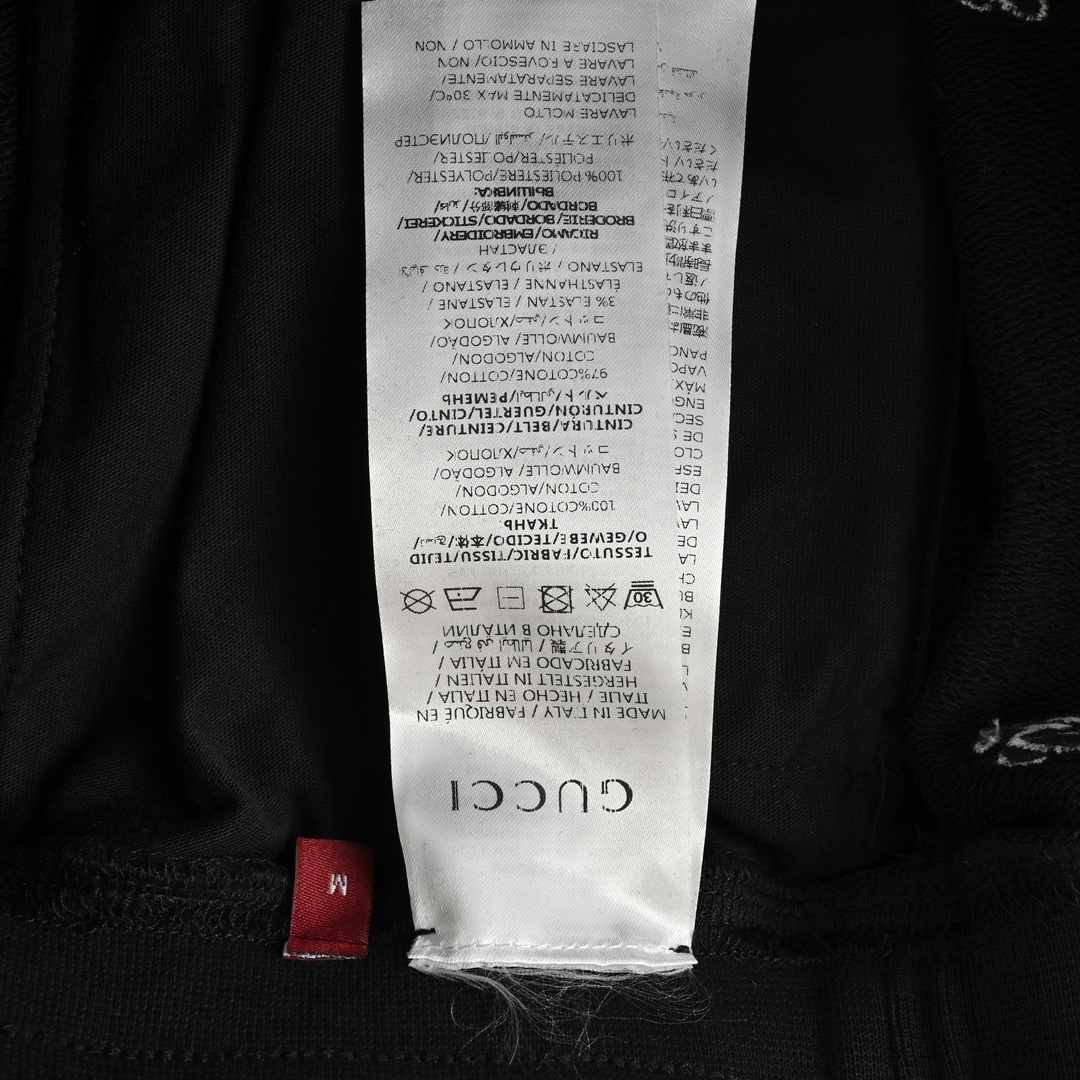 Gucci 24ss all over embroidered lettering logo shorts