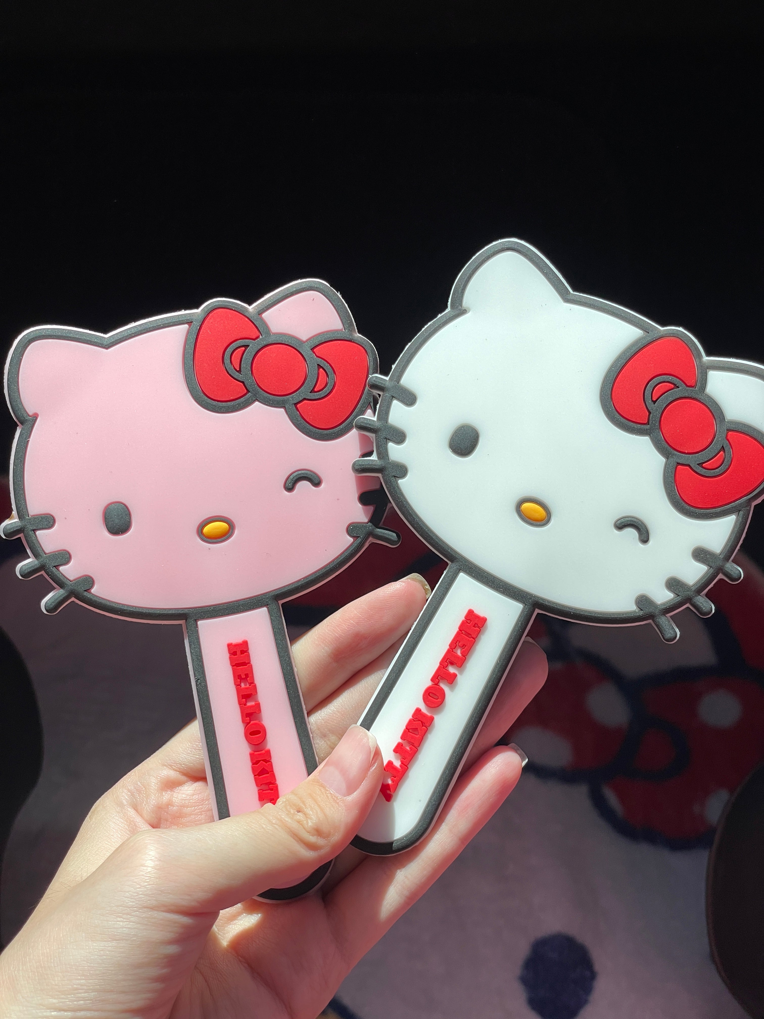 Hellokitty Travel Handheld Silicone Mirror Portable Personal Cosmetic Hand Mirror
