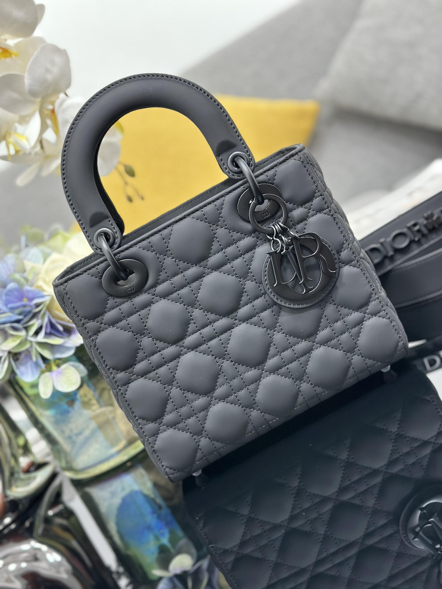 Dior Lady Dior My Four-grid Frosted Badge Lady Dior Bag M0538