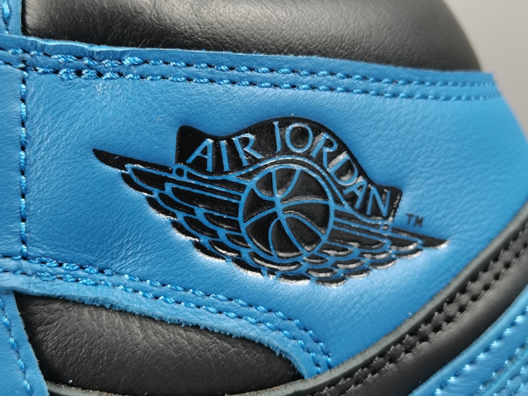 Nike Air Jordan 1 Retro High OG 