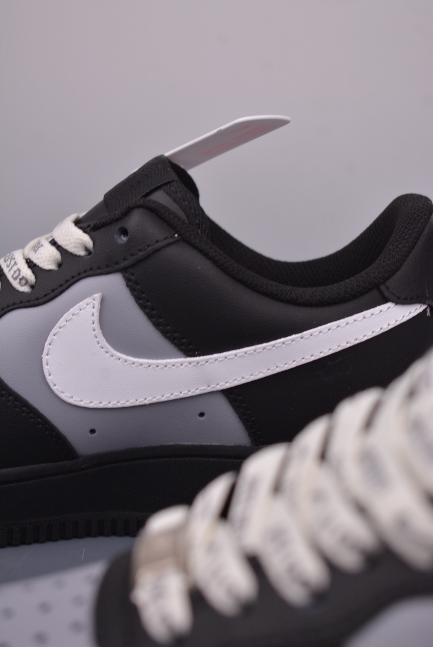 Nike Air Force 1 Low 