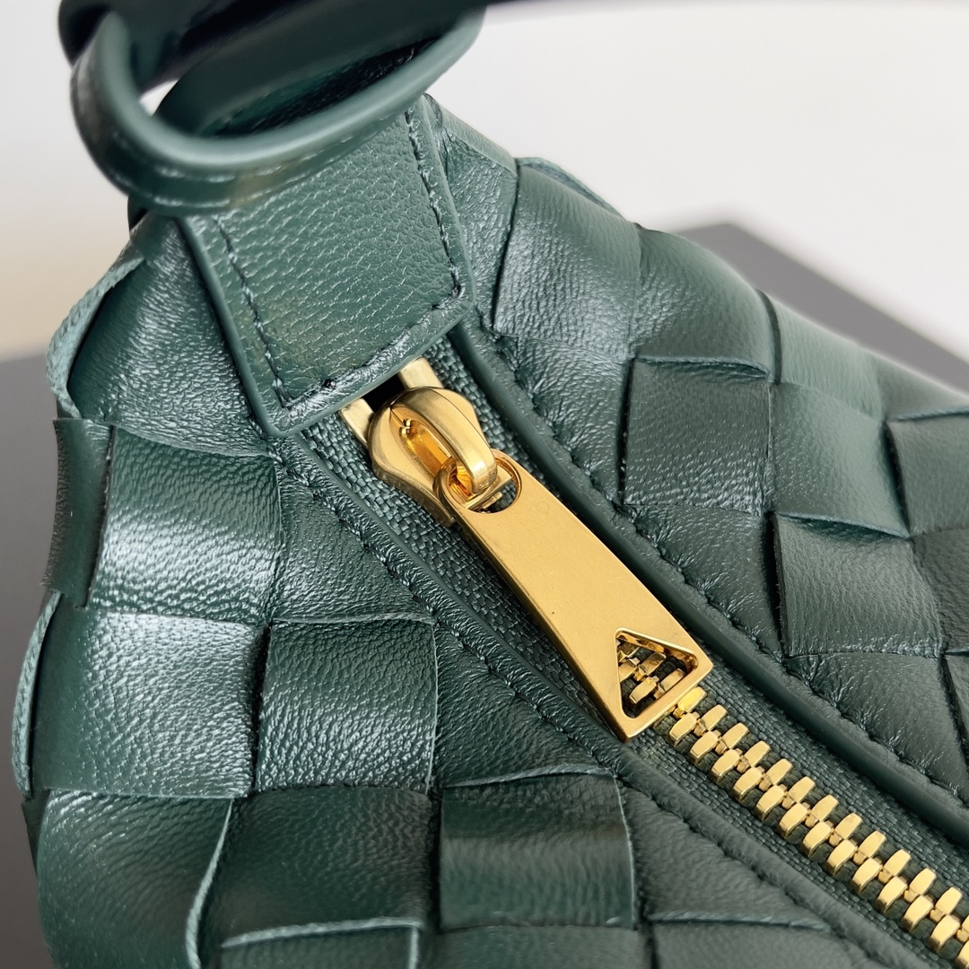 Bottega Veneta Year of the Snake Limited Edition Wallace Handbag 754443