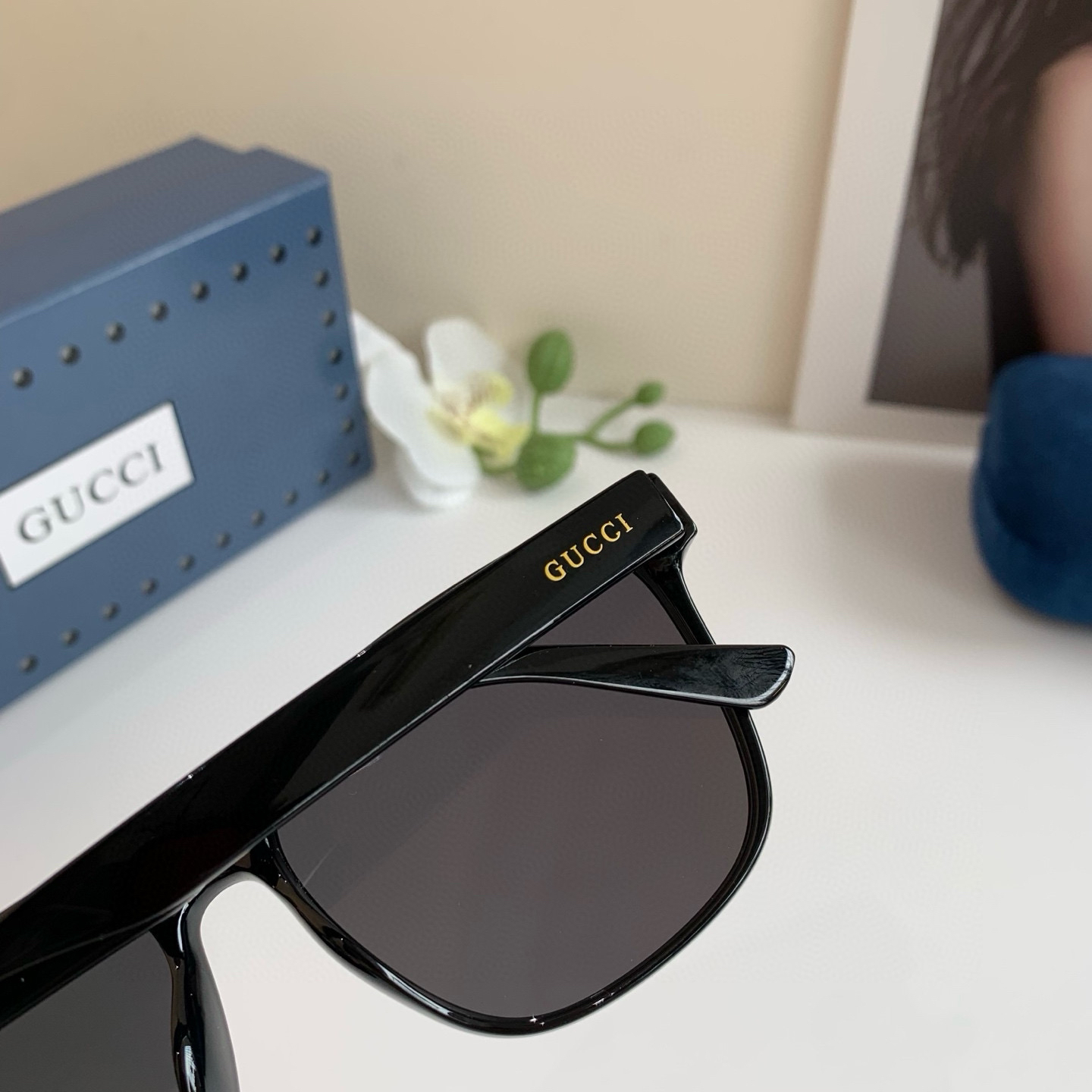 Gucci Round Frame Sunglasses