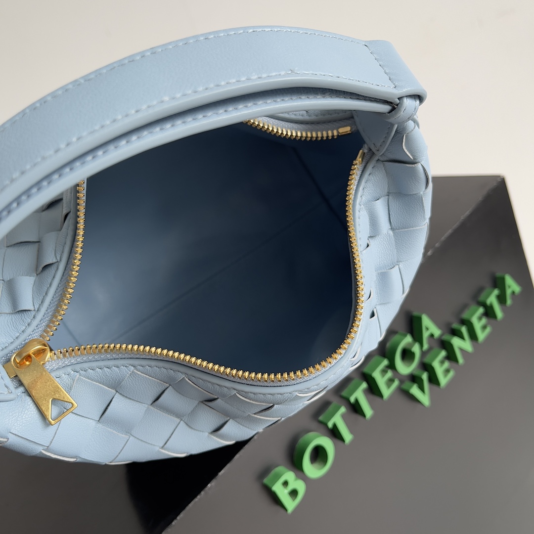 Bottega Veneta Year of the Snake Limited Edition Wallace Handbag 754443