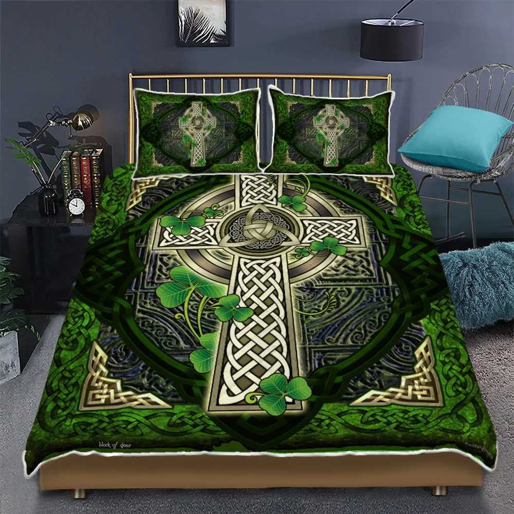 Irish Shamrock Celtic Cross Quilt Bed Set