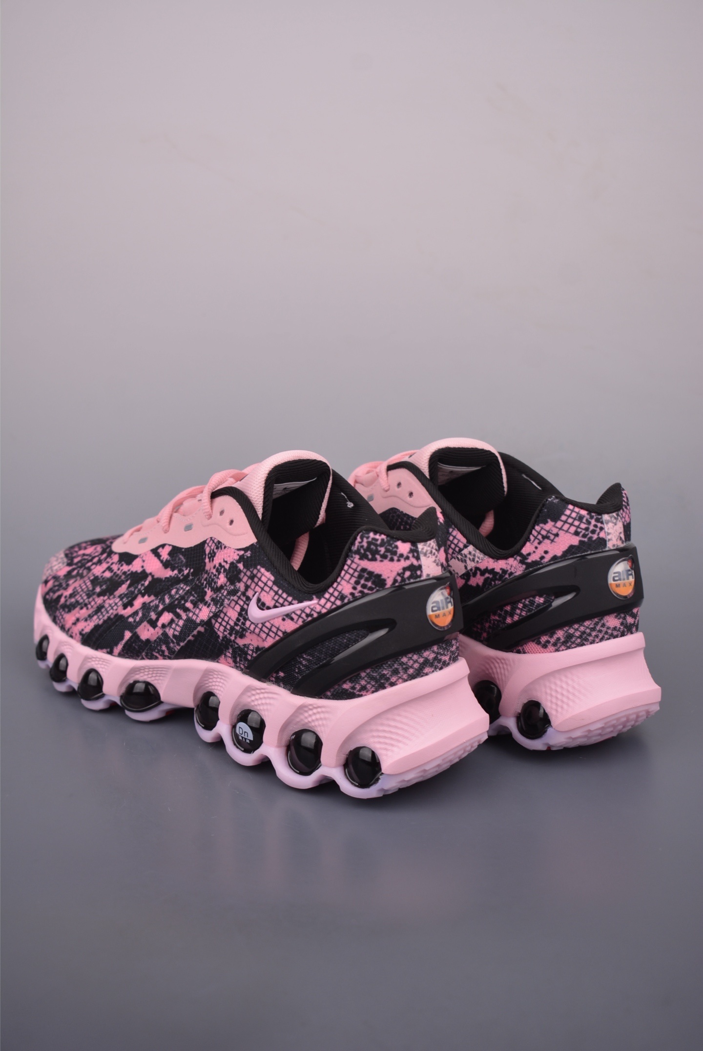 Nike Air Max DN8 
