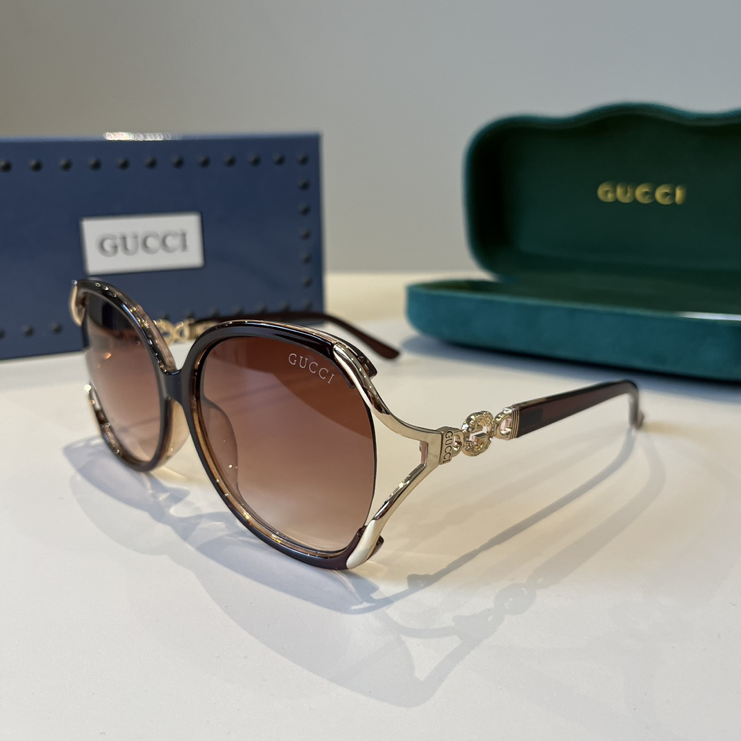 Gucci Round Frame Sunglasses