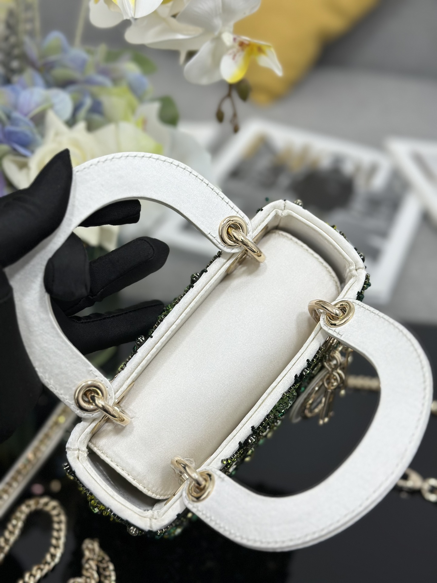 Dior Lady three-grid embroidery white and green diamonds horizontal version Princess Diana bag M0505