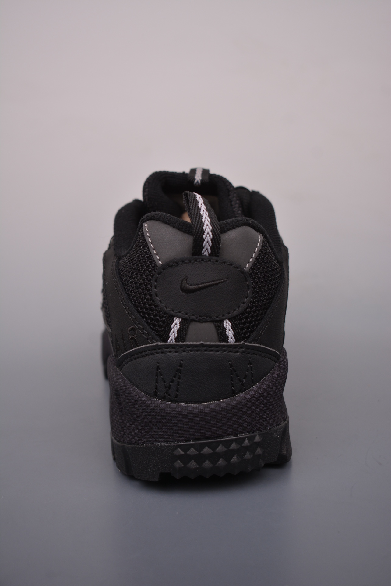Nike Air Humara QS Black Grey 924464-001