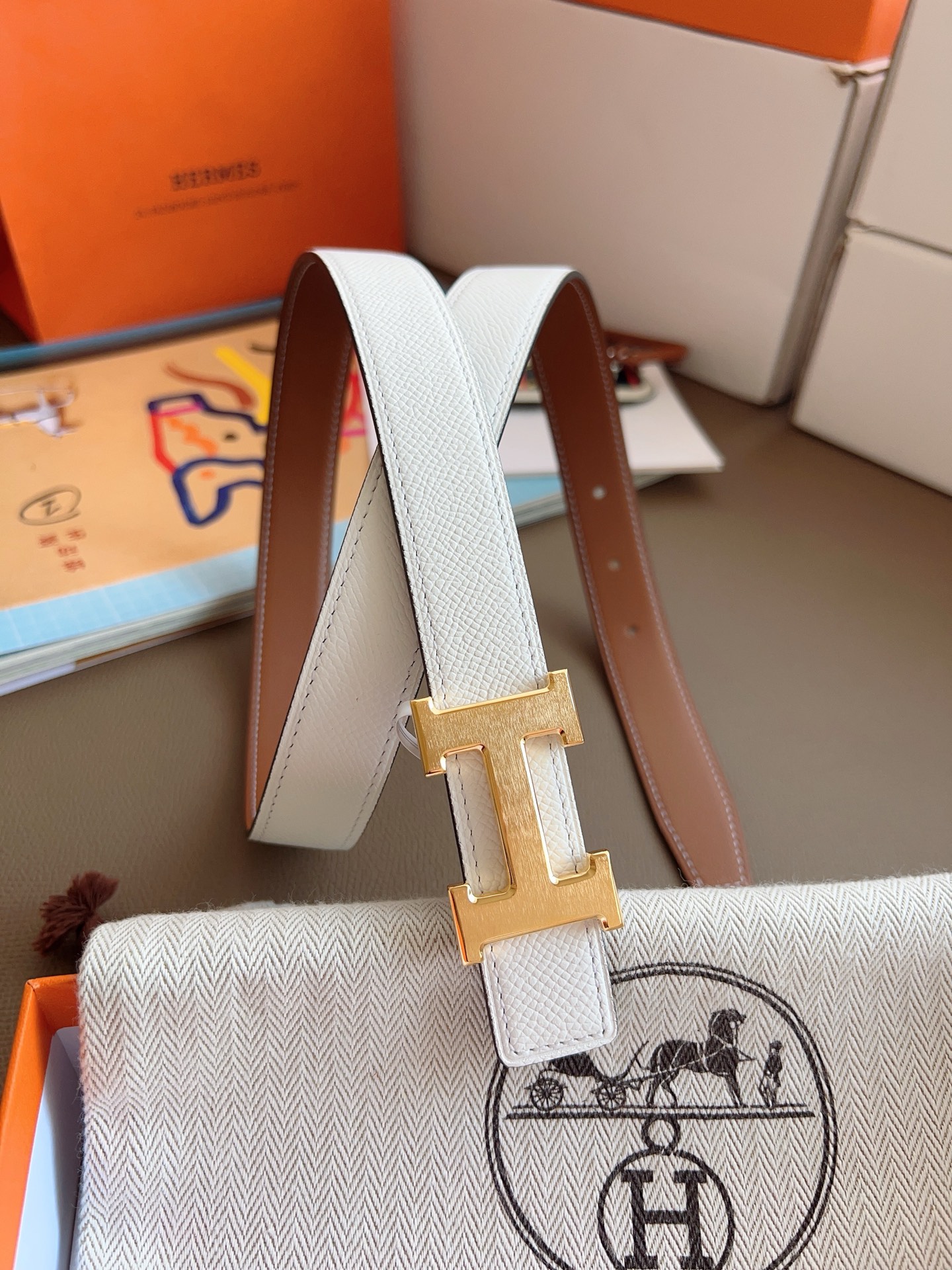 Hermès 2025 New Women's Double-Sided Belt 2.4cm Width