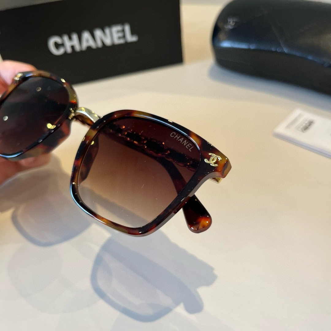 Chanel round frame sunglasses