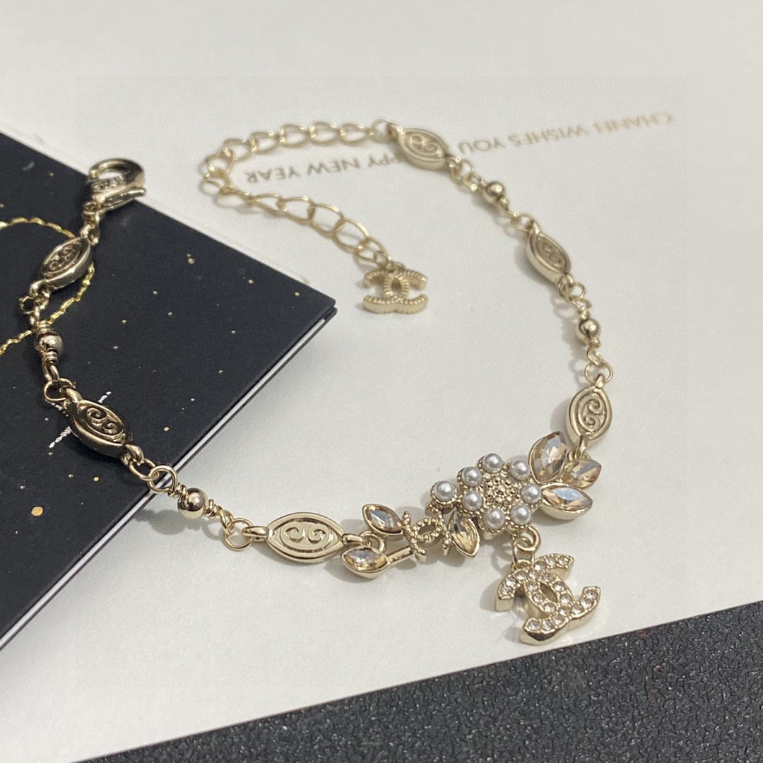 Chanel diamond pearl round bead bracelet