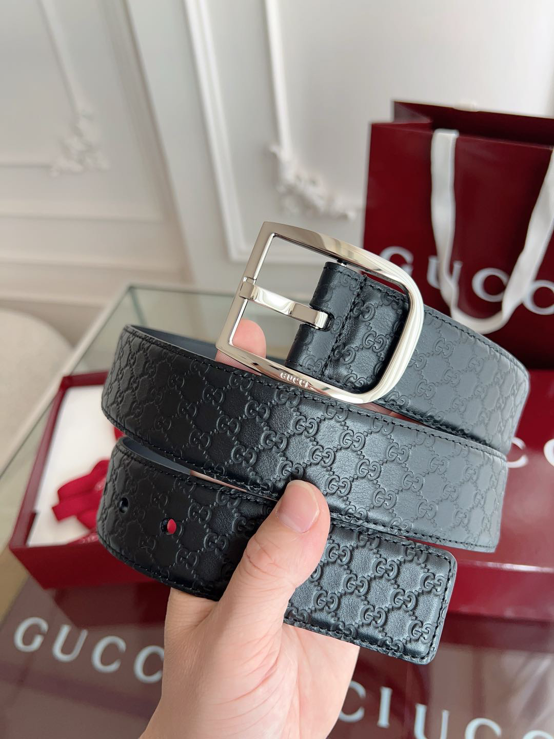 Gucci pin buckle embossed leather belt width 4.0cm