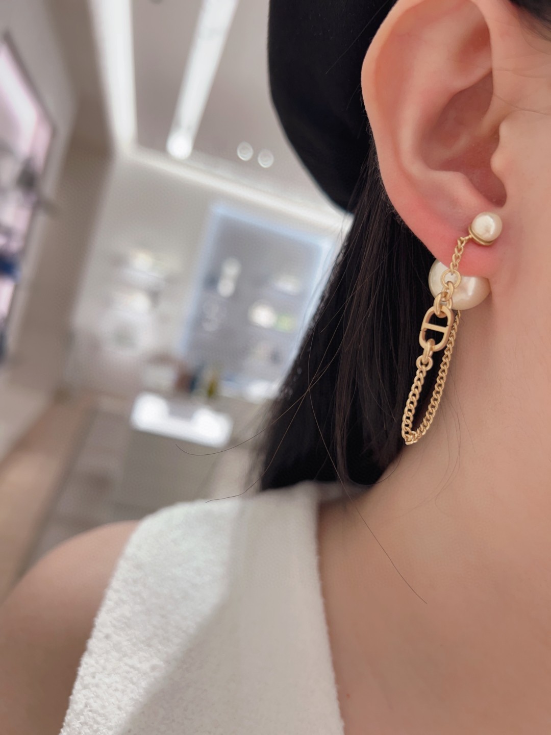Dior pearl chain earrings