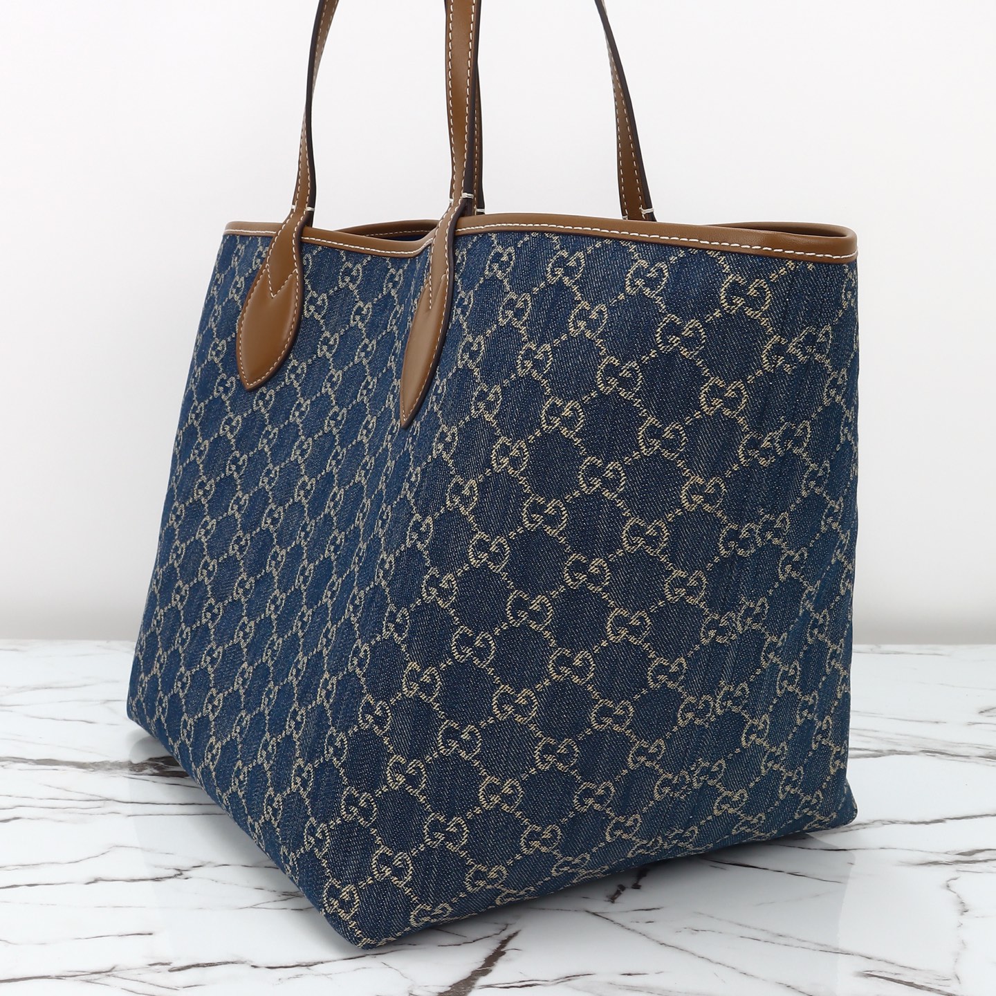 Gucci Totissima Large Tote Bag 820481 FAECC 4243