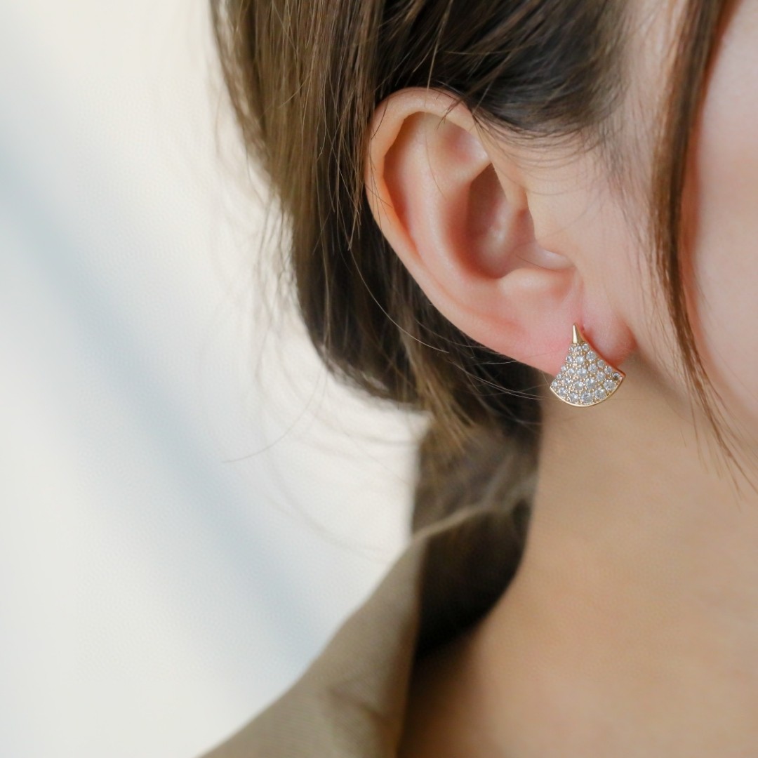 Bulgari full diamond fan-shaped earrings