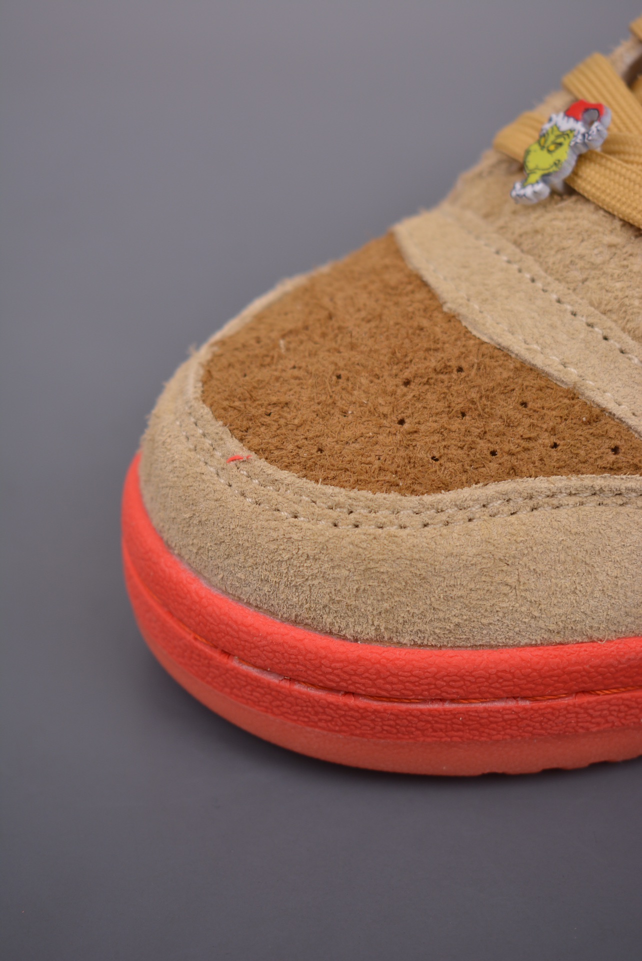 Adidas Forum Low CL THE GRINCH Dark Brown Red  ID8896