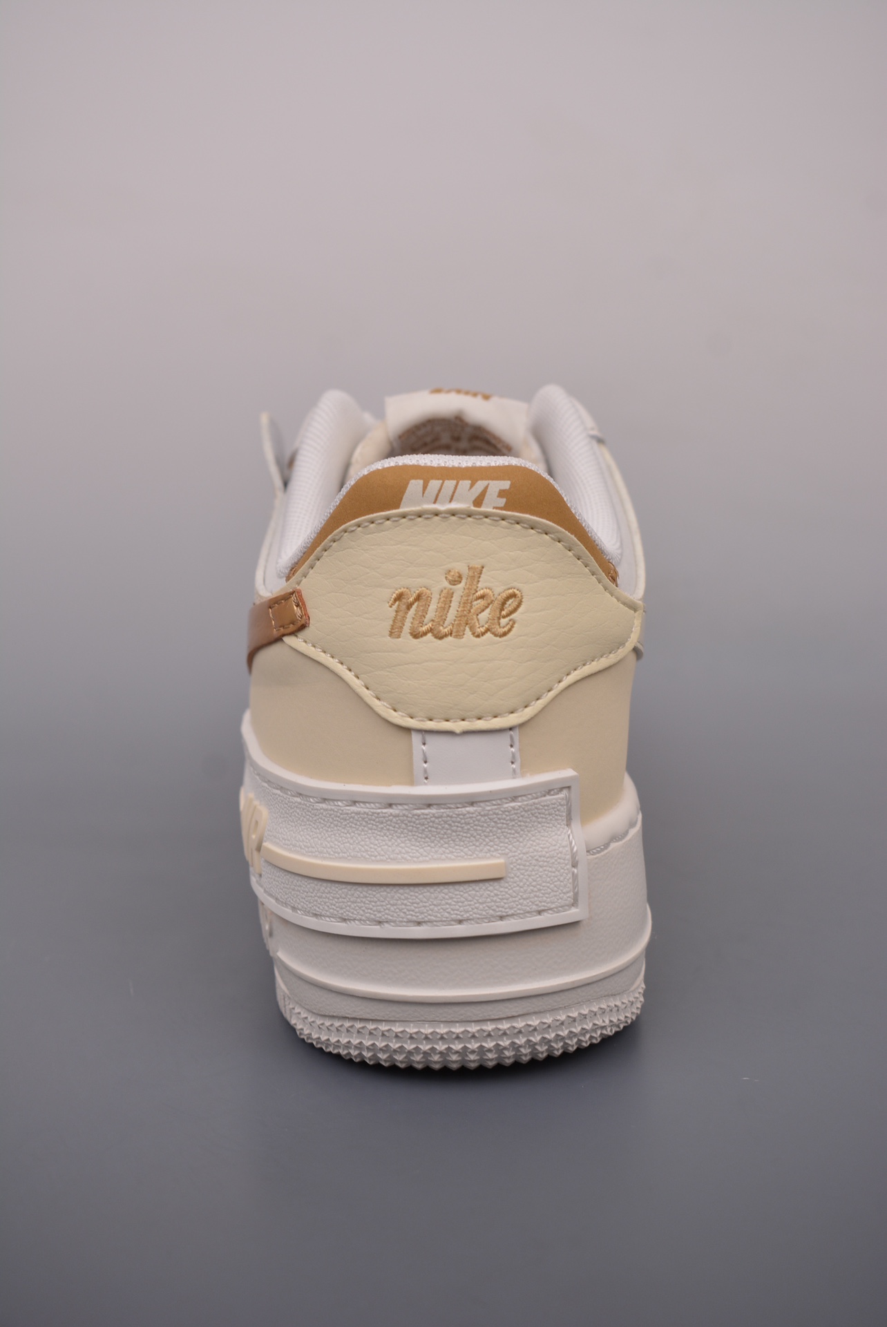 Nike WMNS Air Force 1 ShadowSail Metallic Gold DZ1847-108