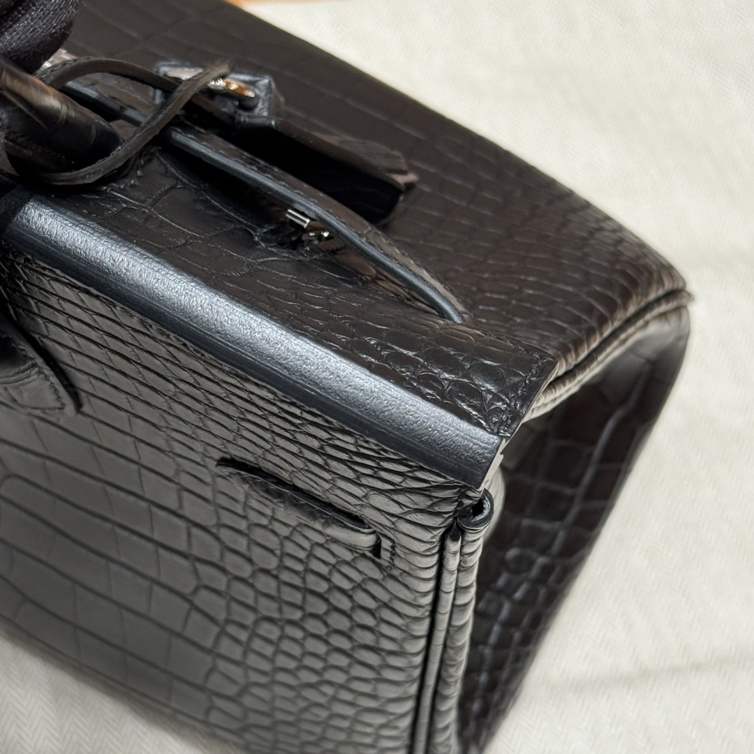 Hermes Birkin 89noir handbag (handmade to order)