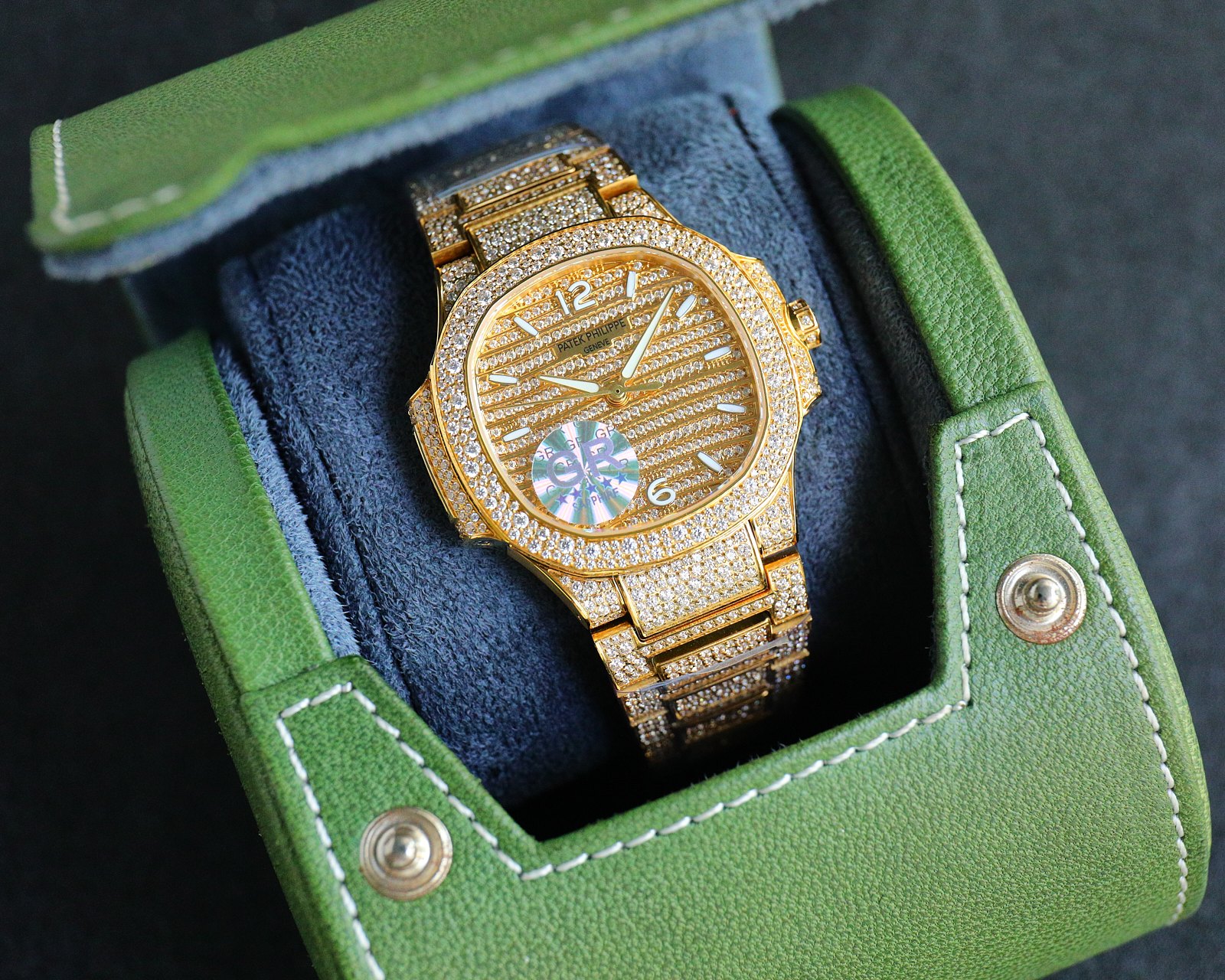 Patek Philippe 7118 Women's Nautilus Full Diamond Limited Edition