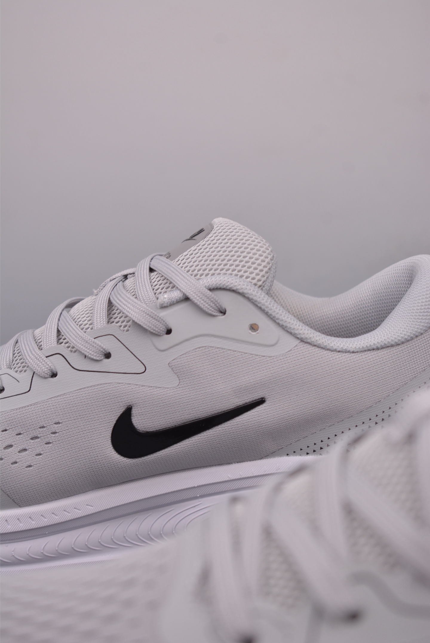 Nike Air Zoom Vomero 18X 2025 Grey