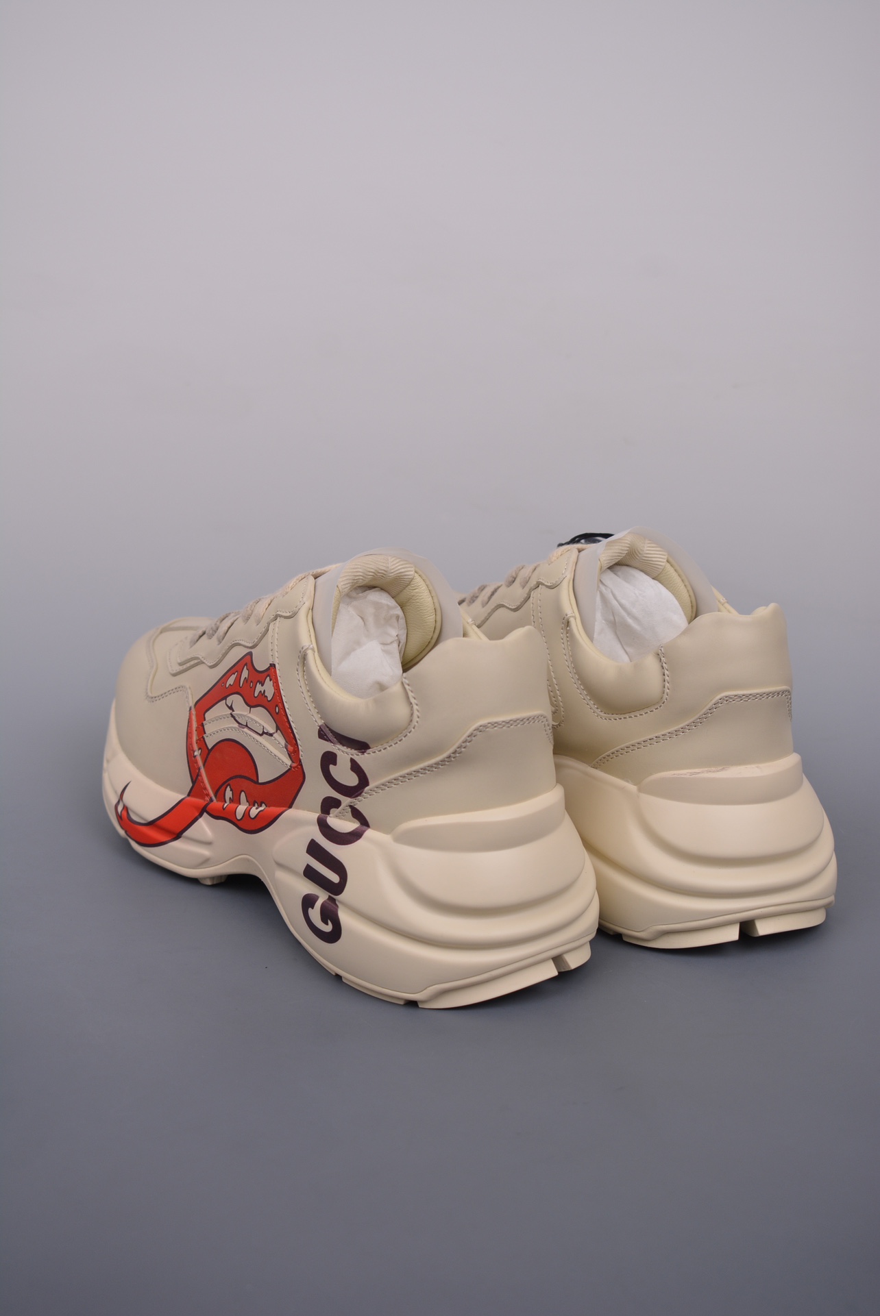 Gucci Ivory White Lips Print
