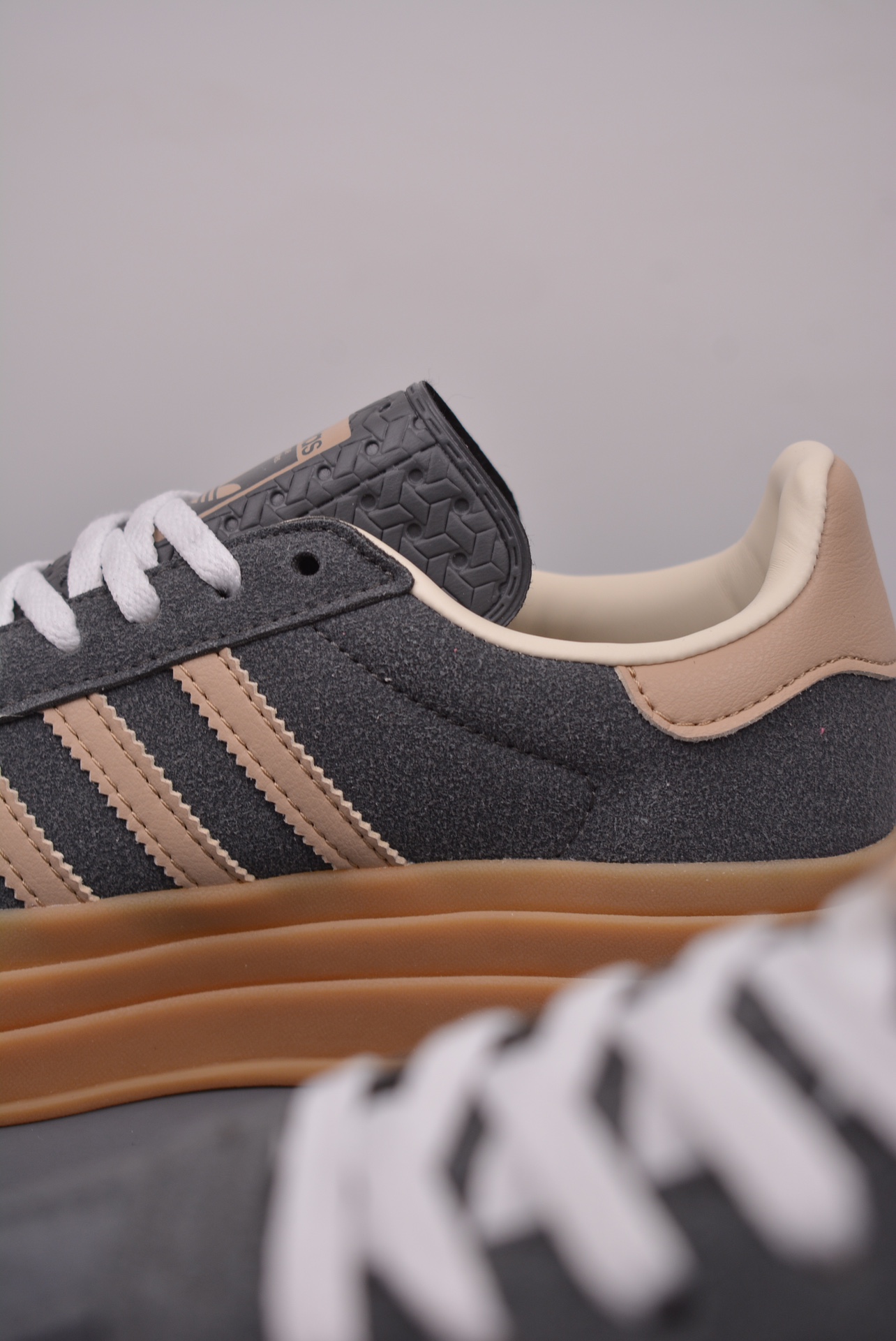 Adidas Originals Gazelle Bold W Dark Grey  IE0428