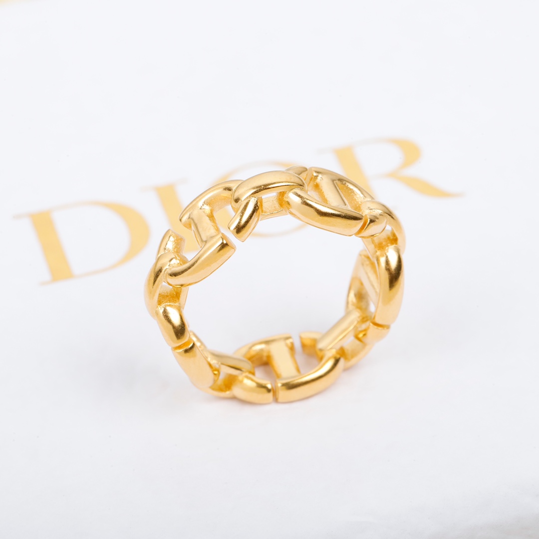 Dior CD letter ring