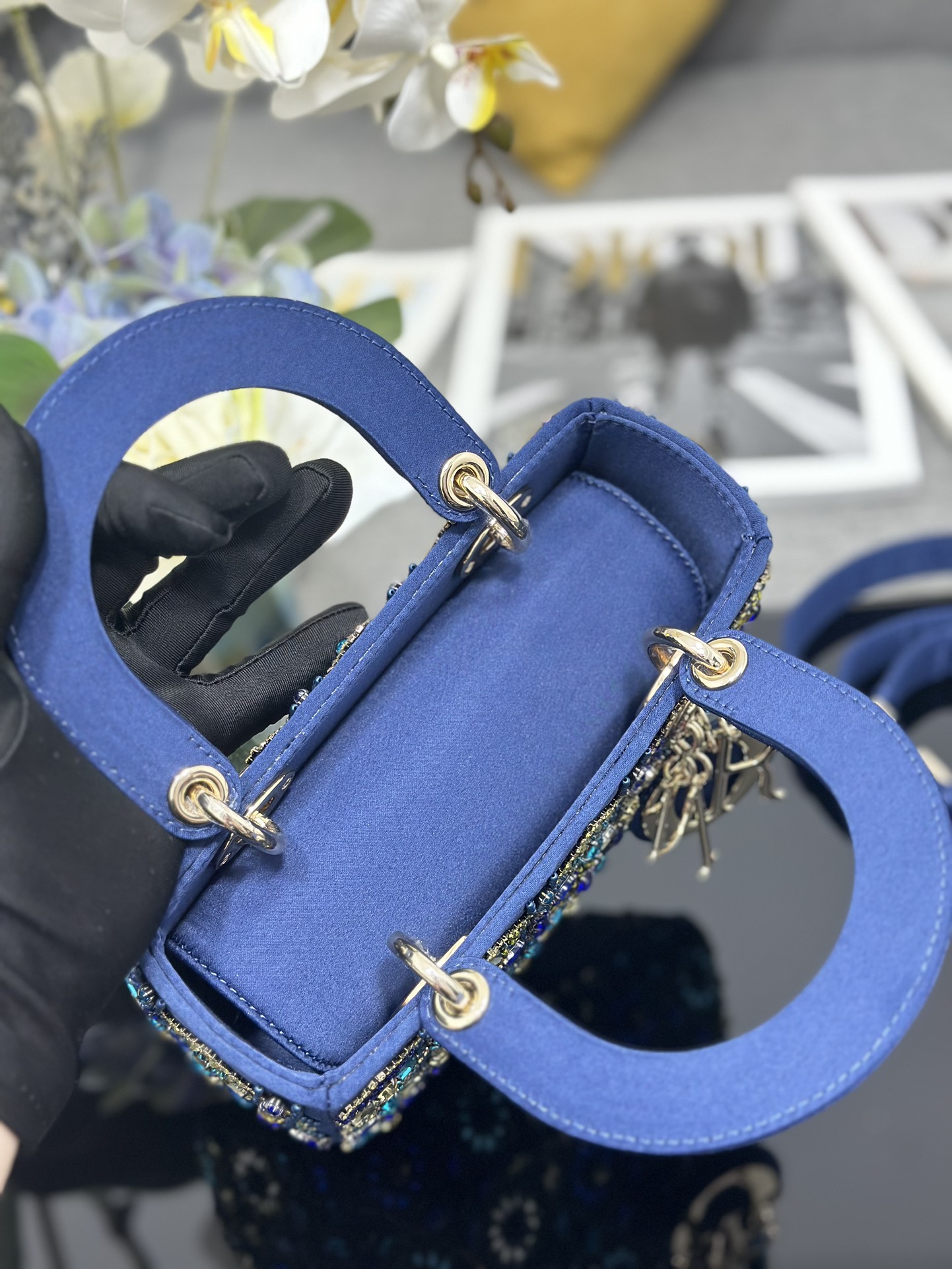 Dior Lady Dior four-grid embroidery blue diamond Lady Dior bag M0538