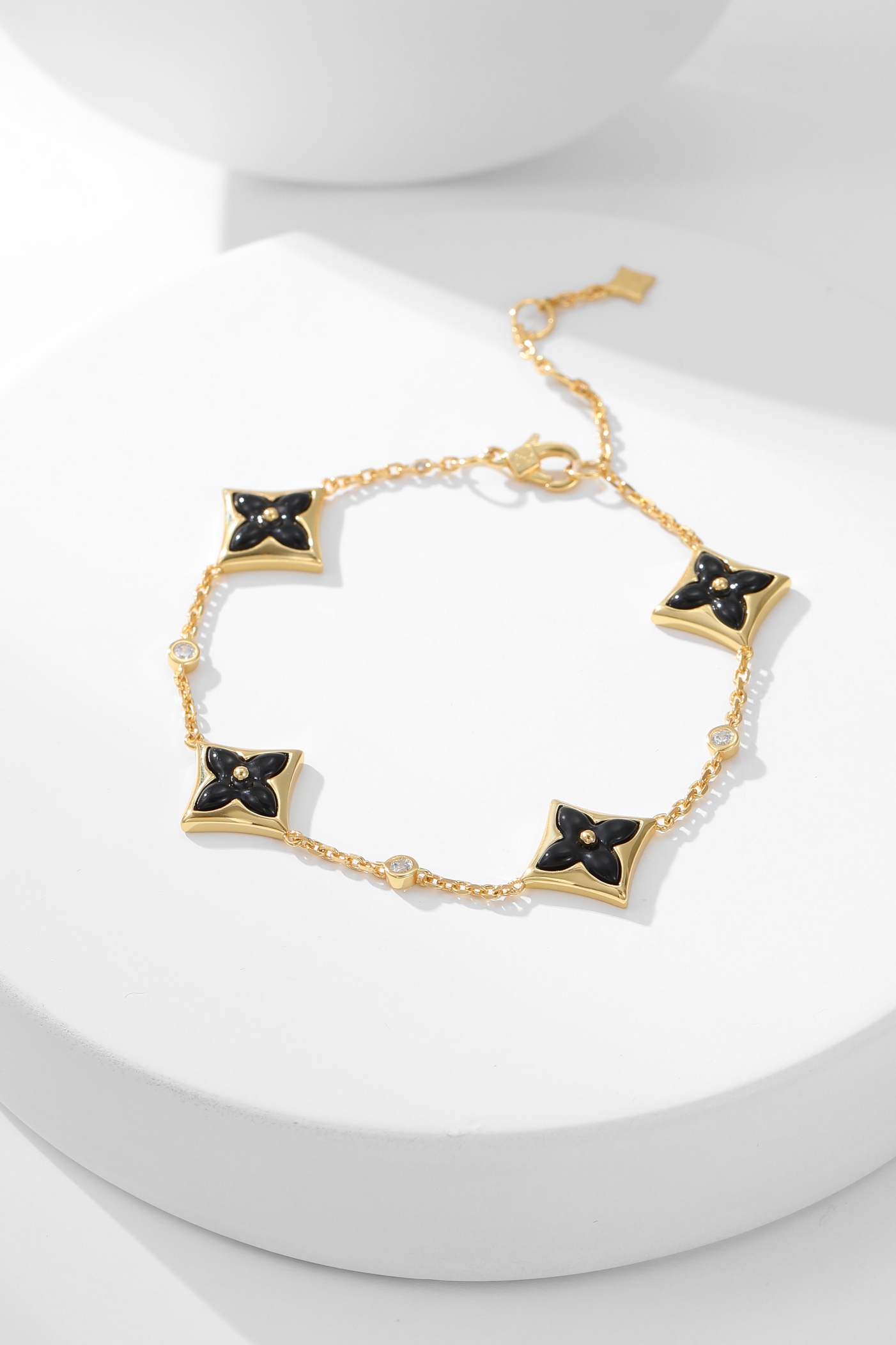 Louis Vuitton four leaf clover bracelet