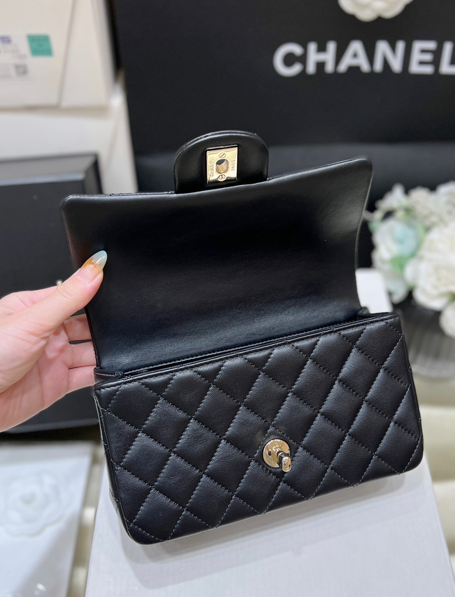 Chanel 23S cf mini handle AS2431