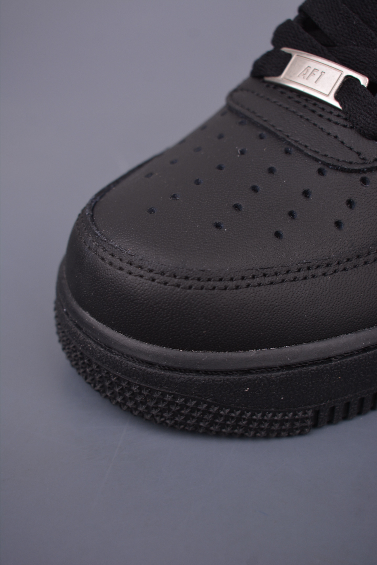 Comme Des Garcons x Nike Air Force 1 Low 