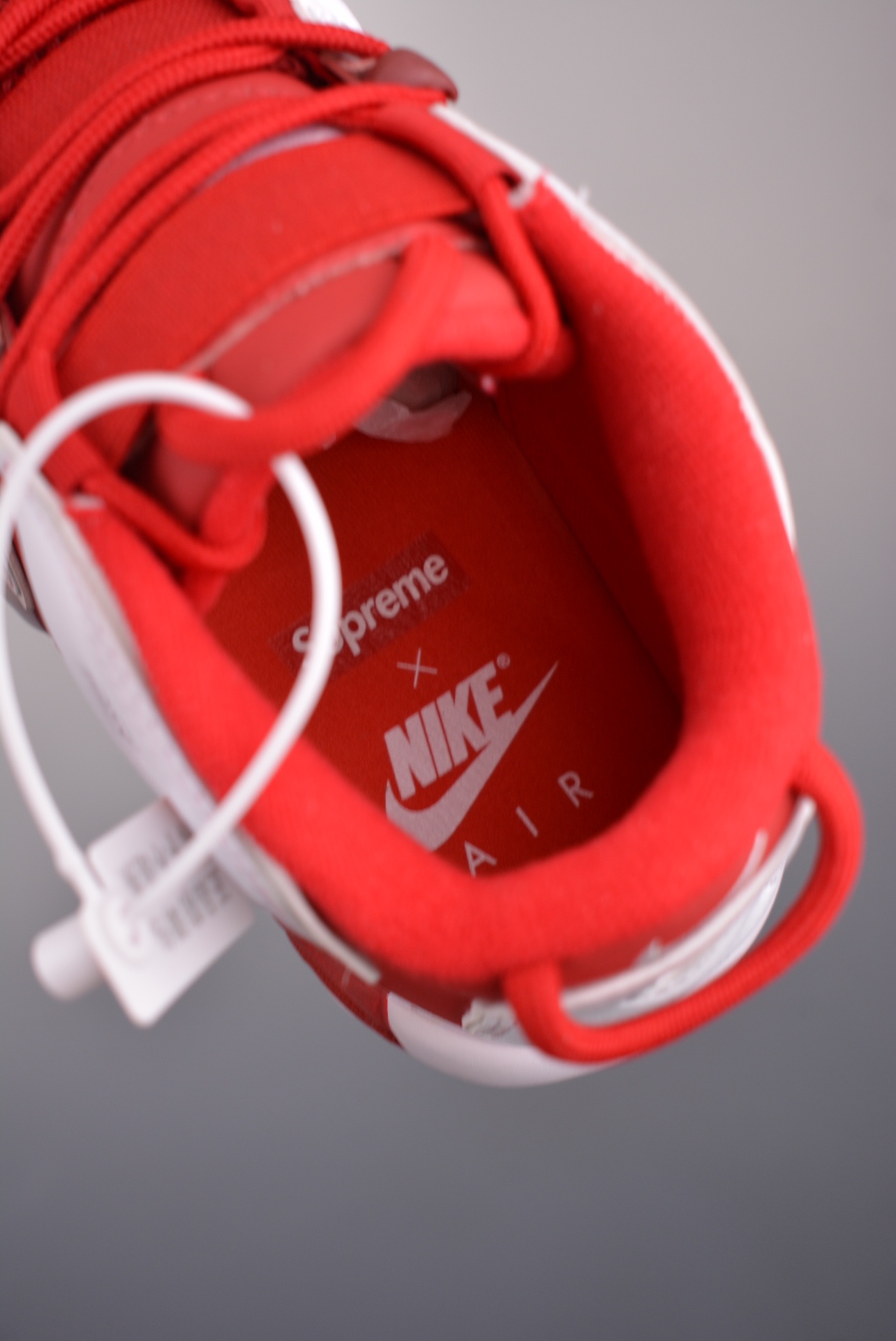 Supreme x Nike Air More Uptempo  Red 902290-600