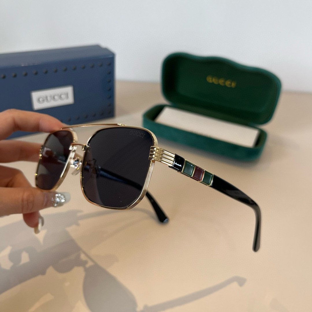 Gucci Square Frame Sunglasses