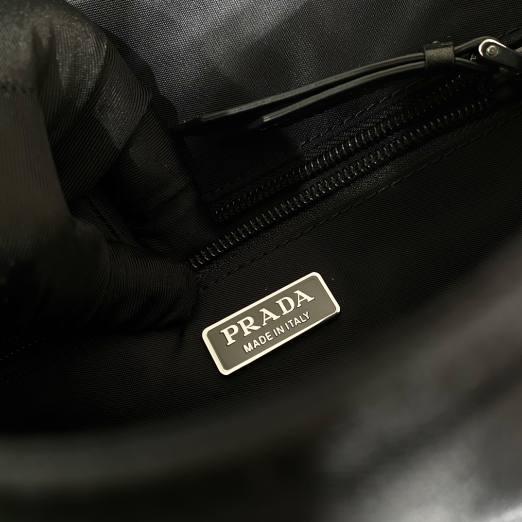 Prada Mini Messenger Bag 1BD258