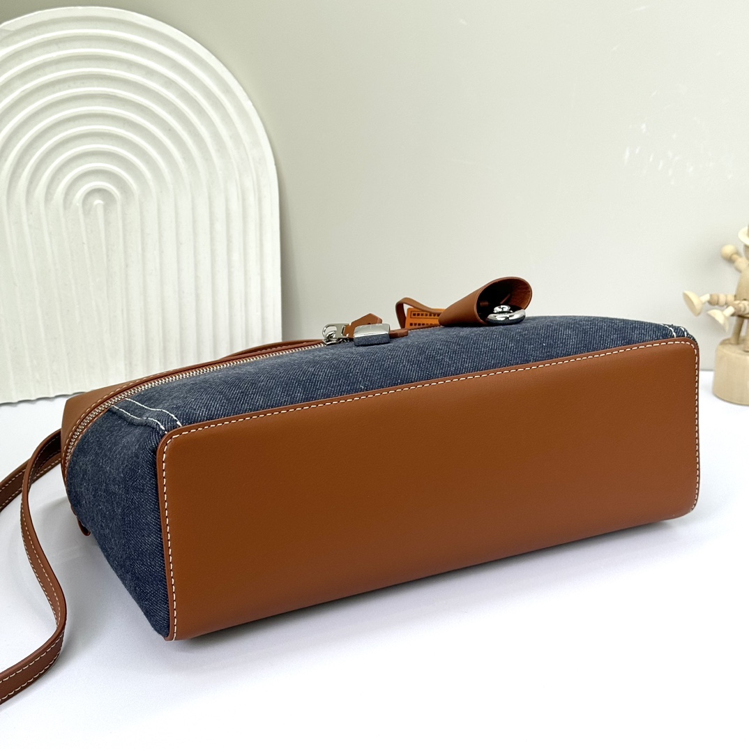 Loro Piana Extra Bag L27 Crossbody Bag FAO4759