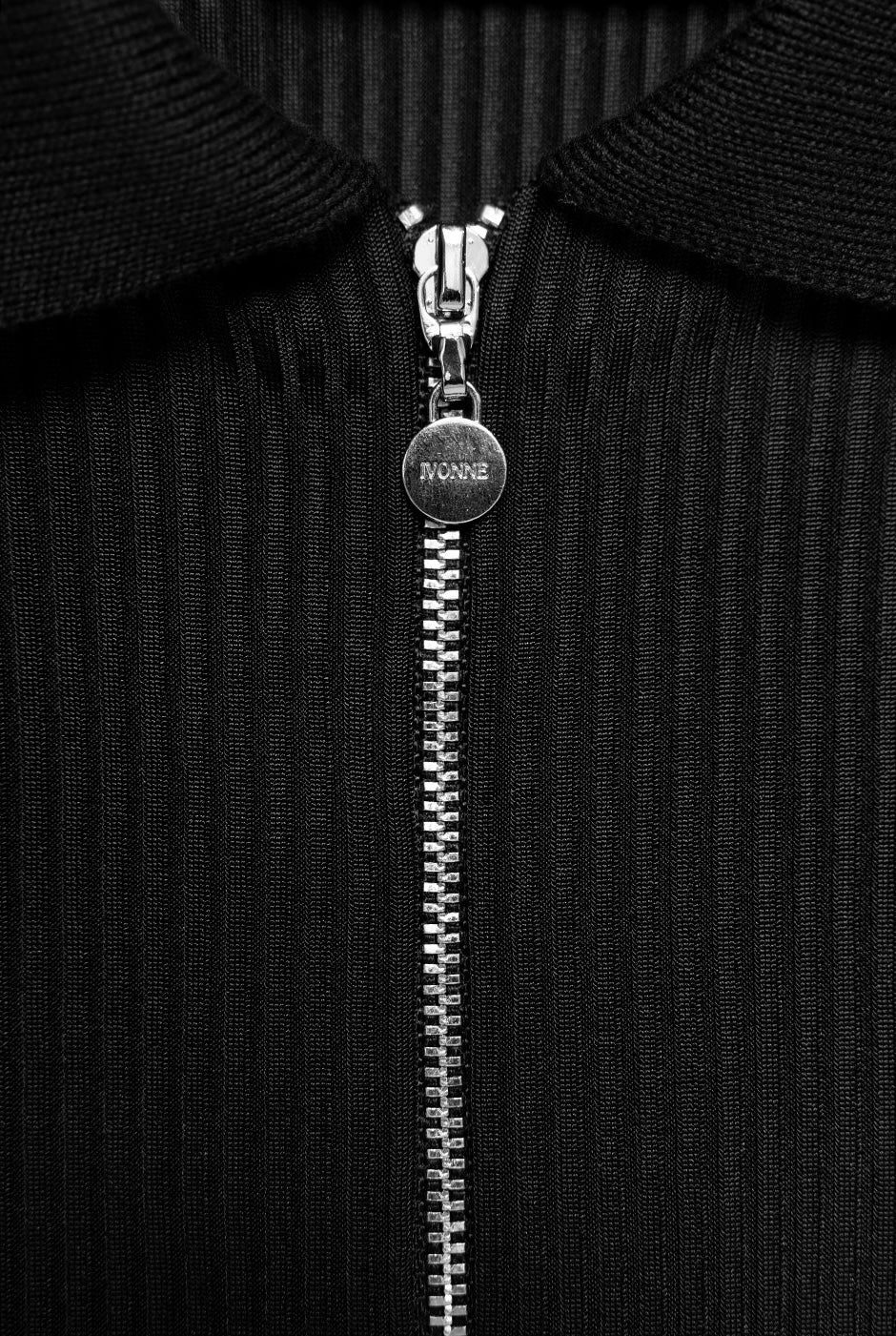 Blusa de cuello y manga con puños