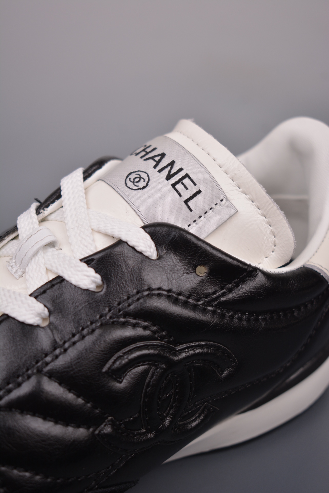 Chanel A23 CC Quilted Trainers Sneaker black