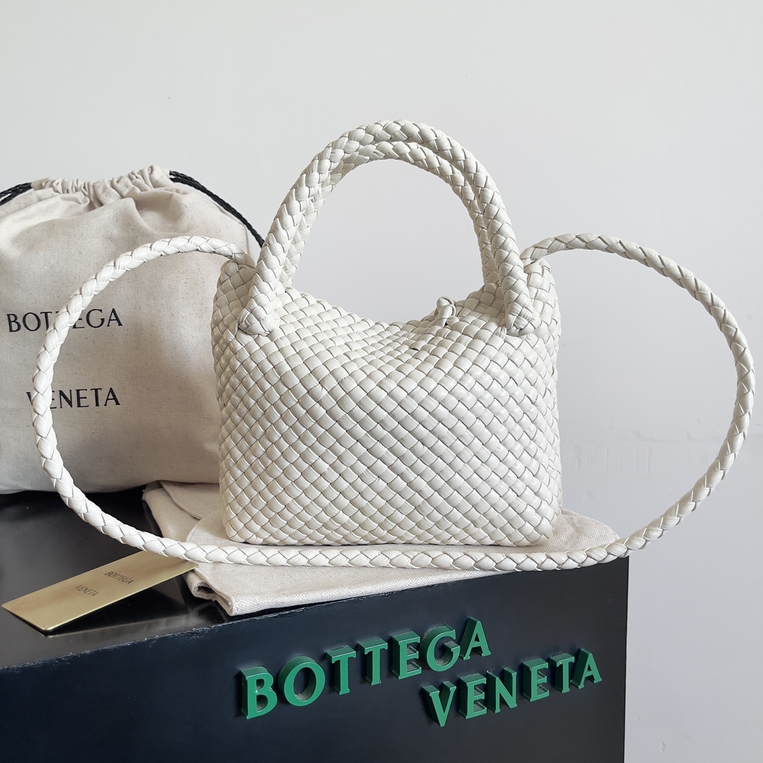 Bottega Veneta TOSCA woven handbag 776755