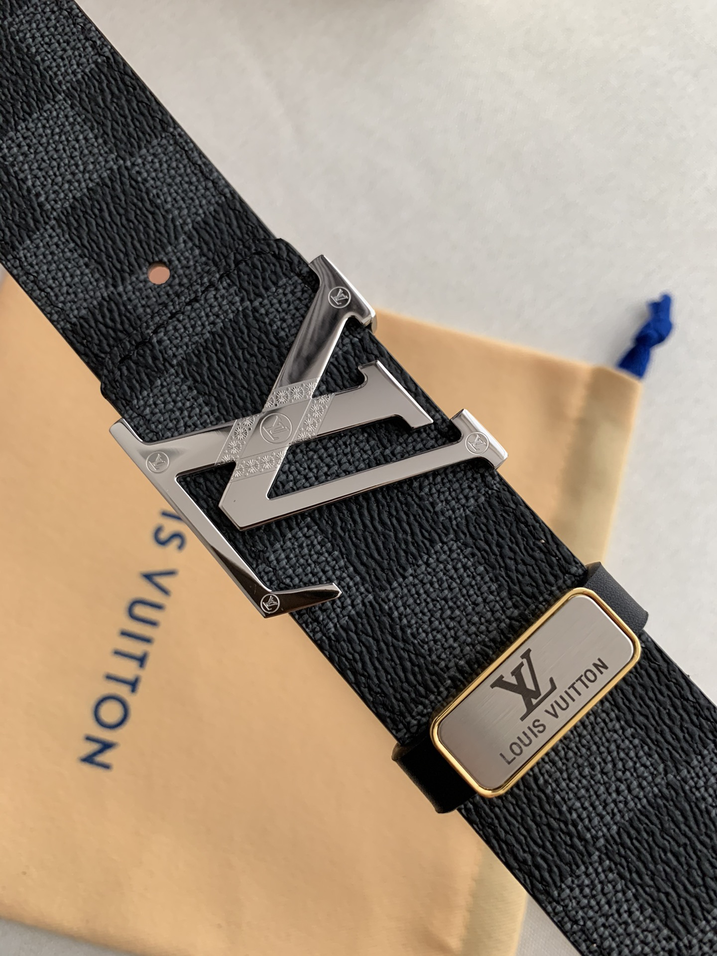 Louis Vuitton Plaid Oldskin Calfskin Men's Belt 3.8CM Width