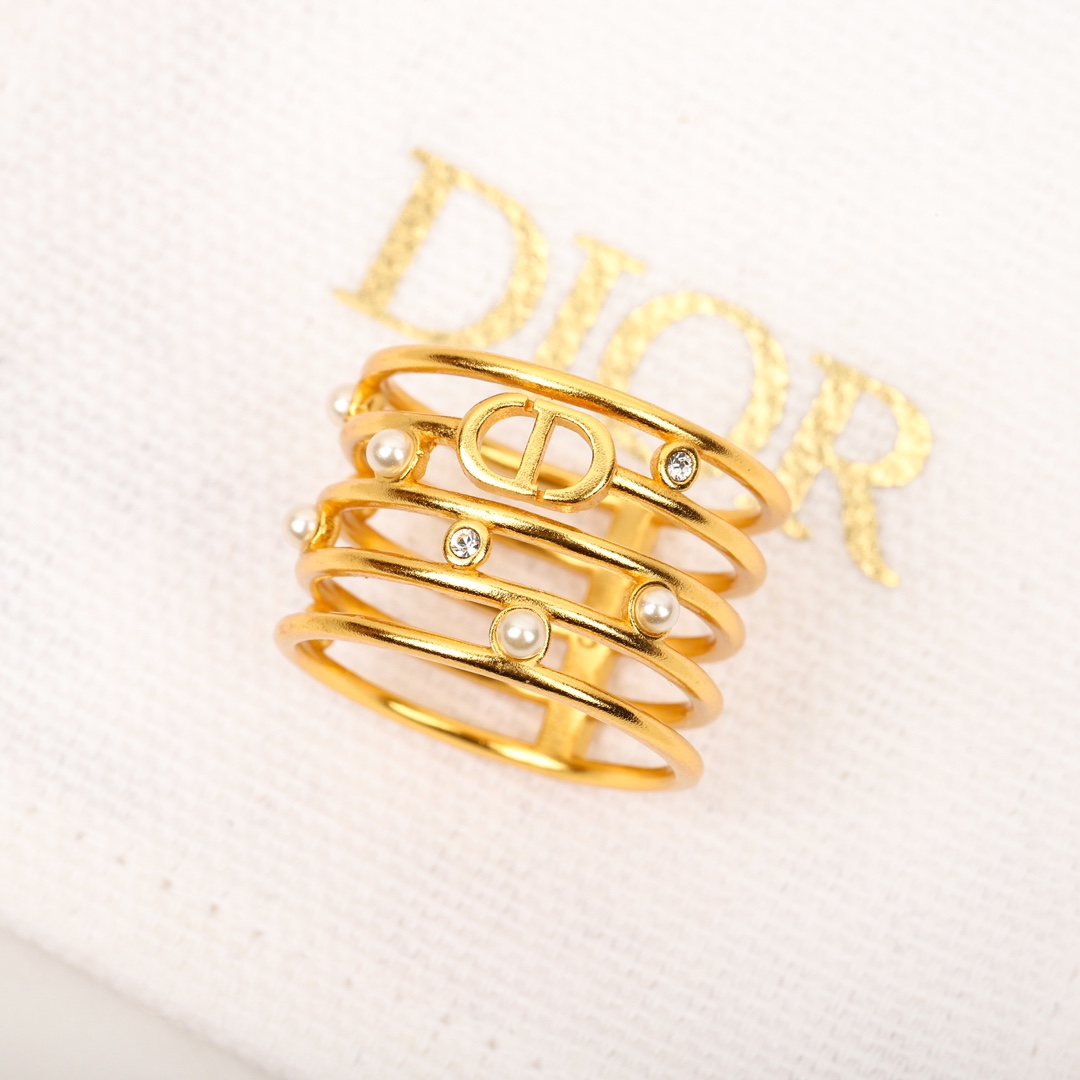 Dior circle ring