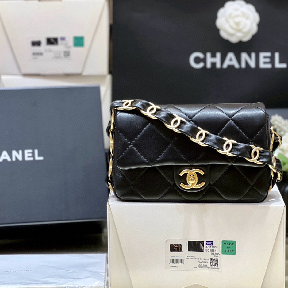 Chanel 24K Autumn and Winter Series Thick Chain Underarm Bag AS5174