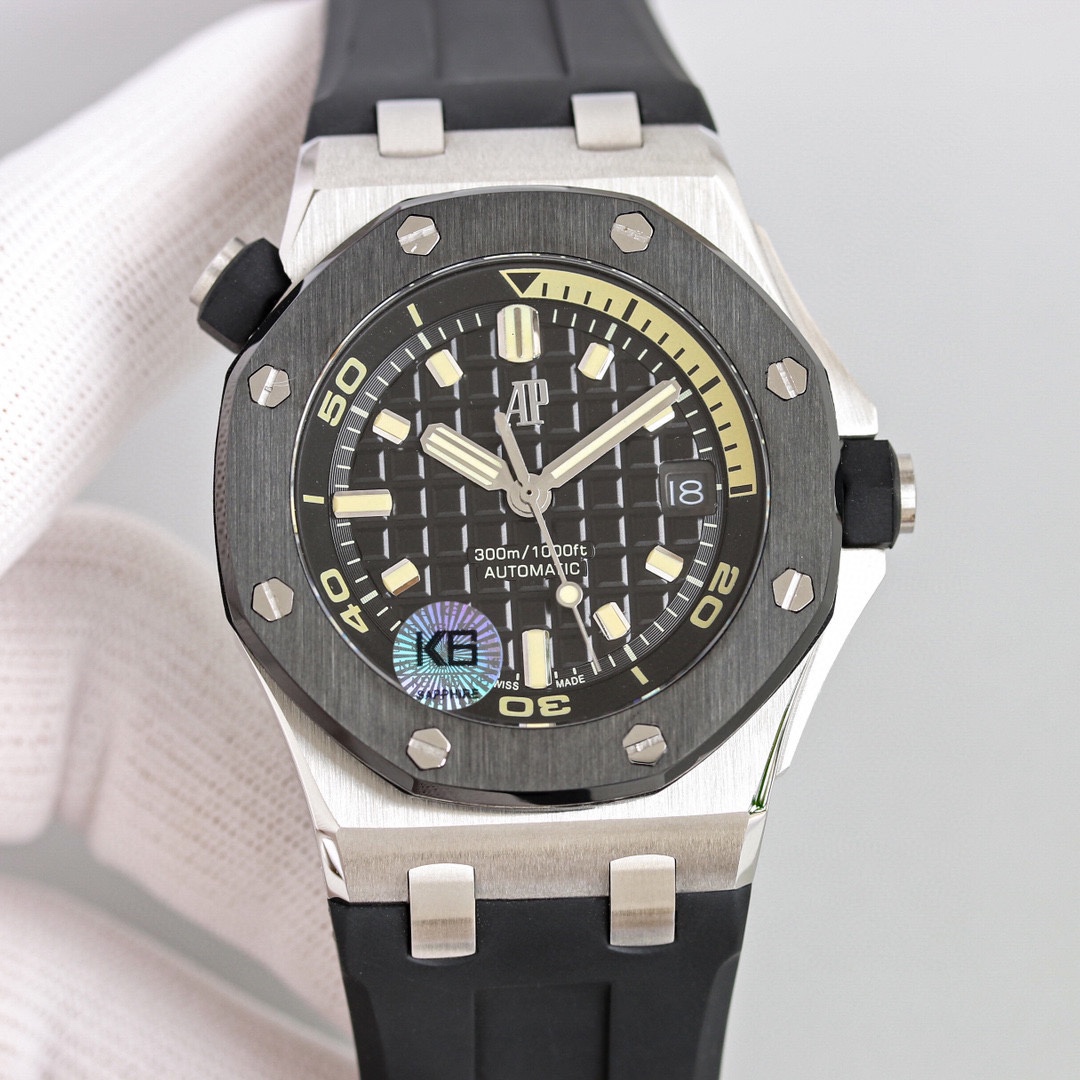 Audemars Piguet Royal Oak Offshore Series 15720CN.OO.A002CA.01