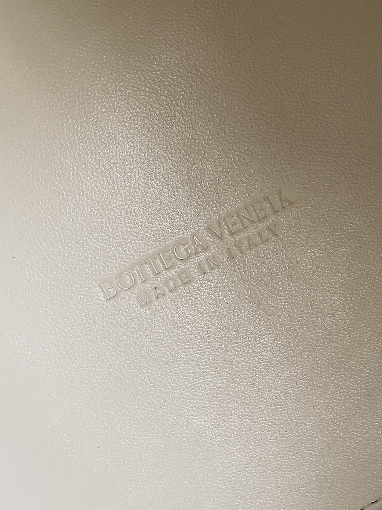 BOTTEGA VENETA New Chain Parachute Bag 817175