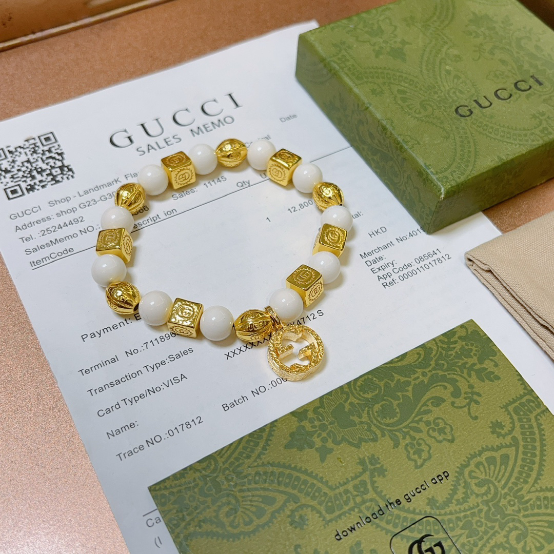 Gucci Natural White Clam Bracelet
