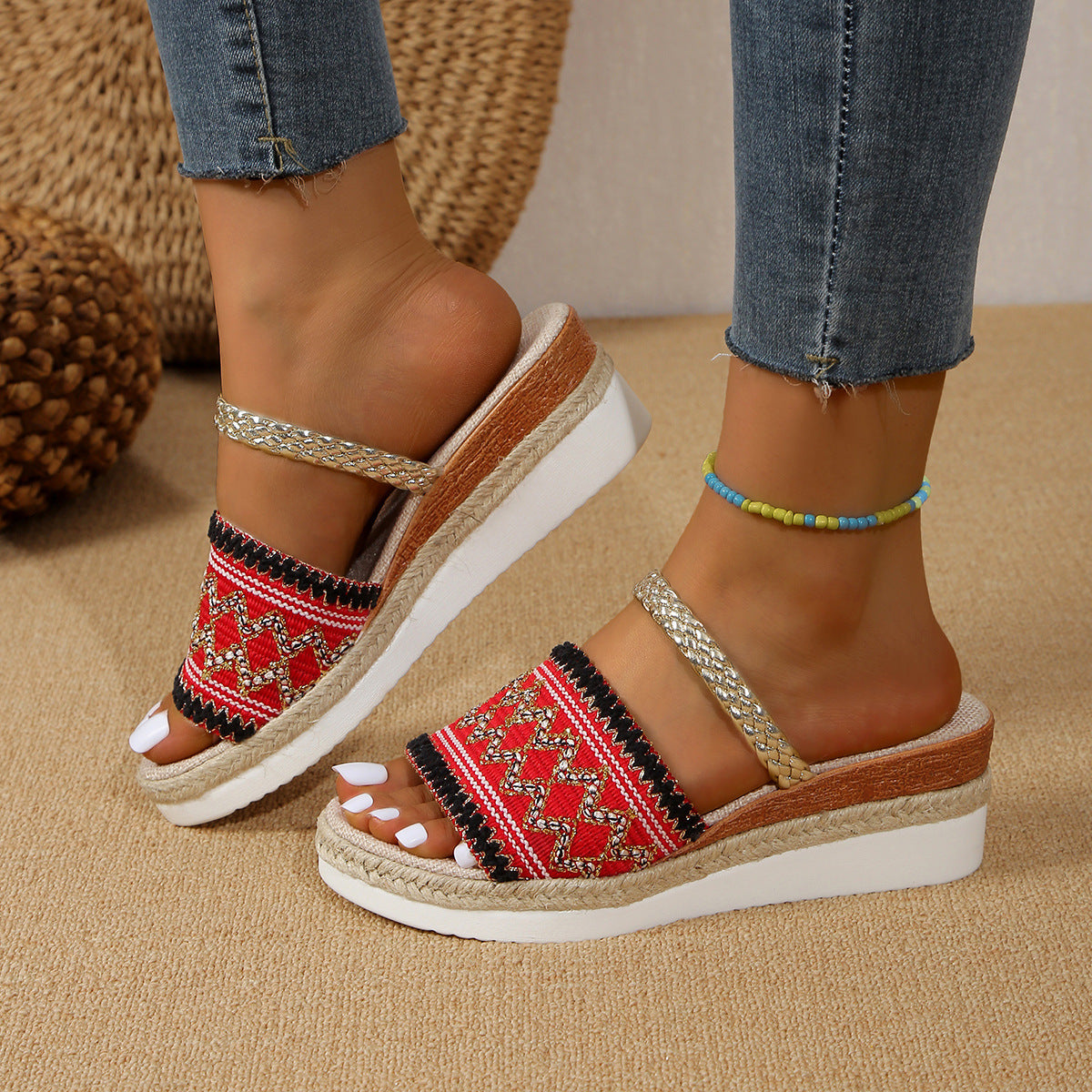 Ethnic Style Wave-Patterned Sandals: New Color-Blocked One-Line Thick-Soled Shoes for Women