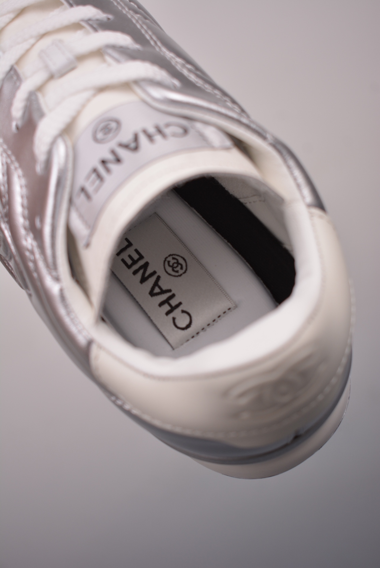 Chanel A23 CC Quilted Trainers Sneaker Silver