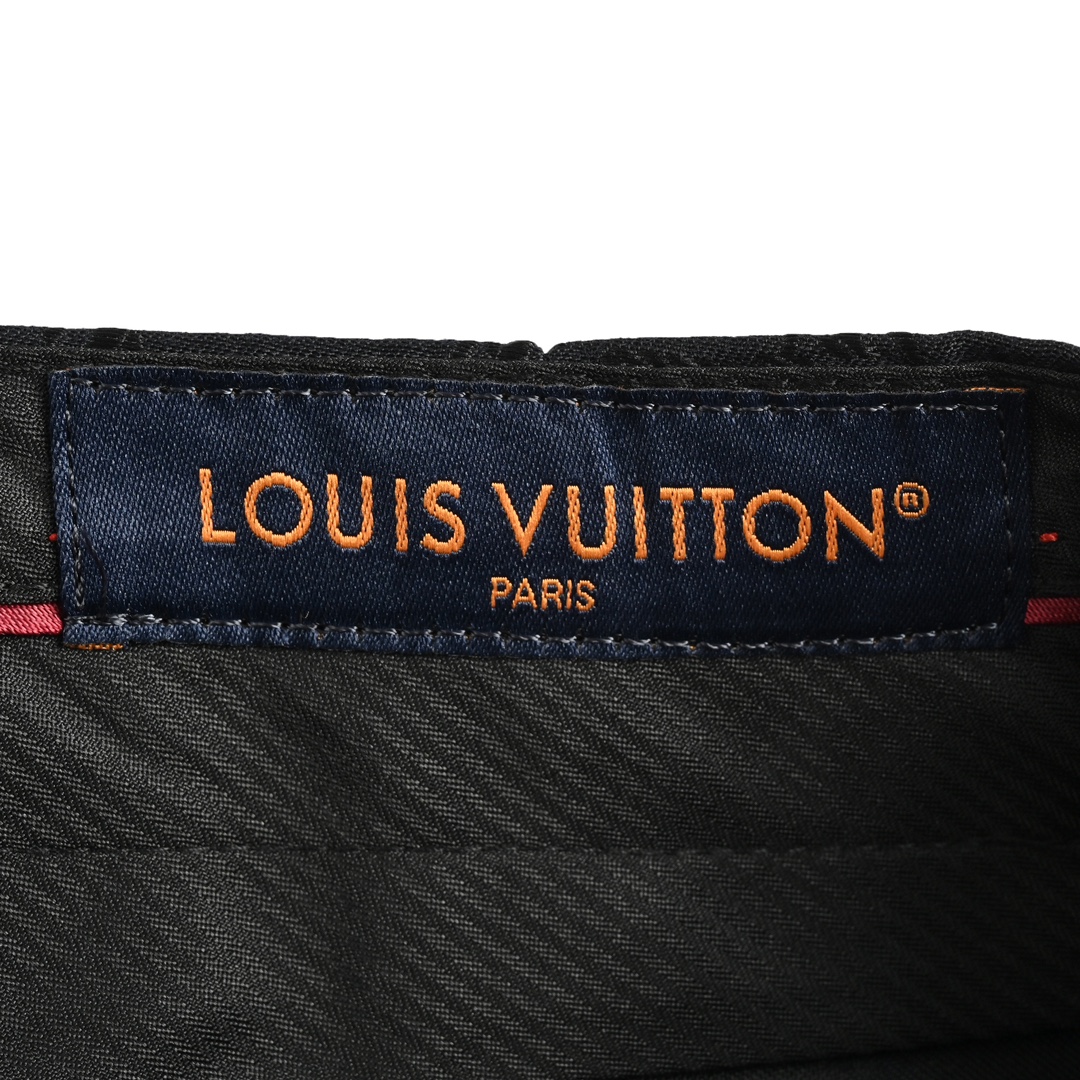 Louis Vuitton 24Fw all over print trousers