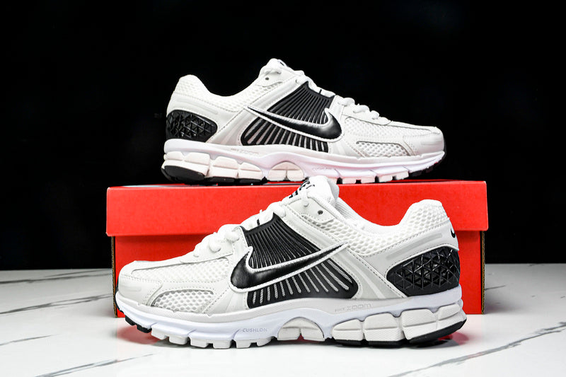 Zoom Vomero 5 Men's Shoes
