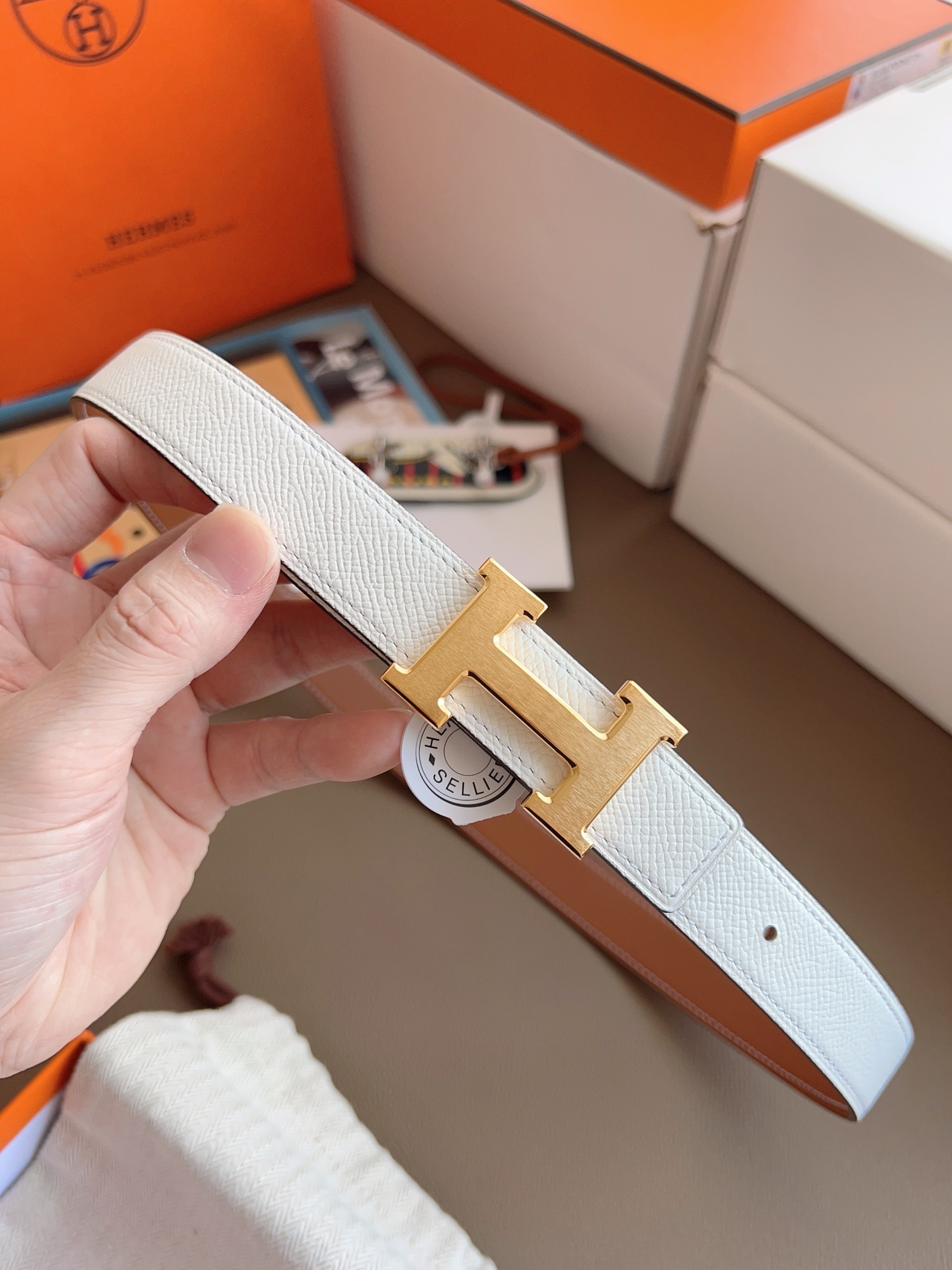 Hermès 2025 New Women's Double-Sided Belt 2.4cm Width